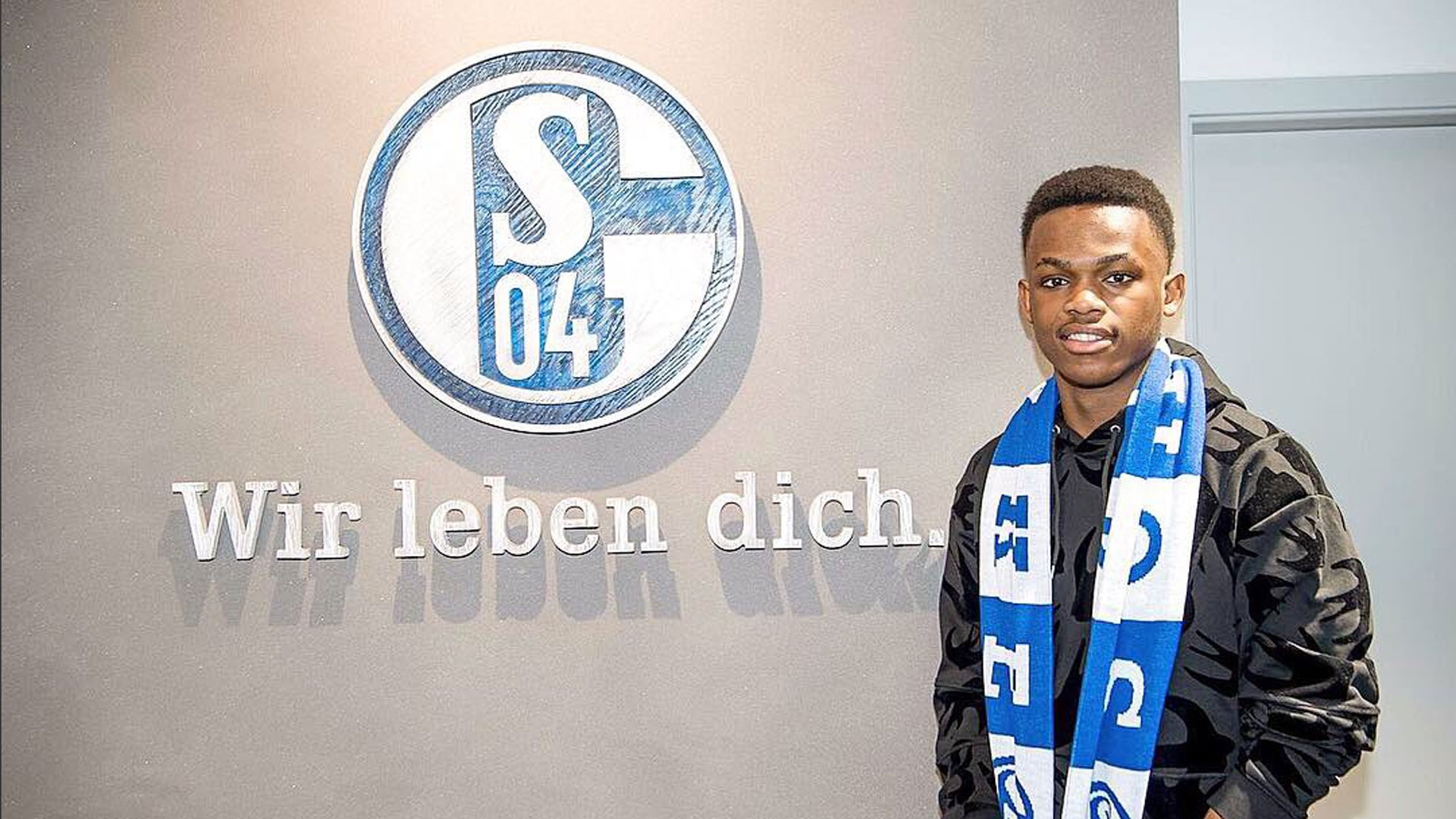 厄德高的职 厄德高的职